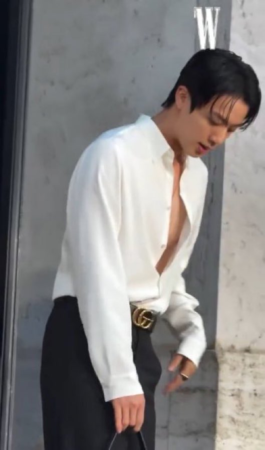 Holy fuckkkkkkkkkkkkkkkkkkkk 

GUCCI ROYALTY JIN
#JinxGucci #Jin #MFW
#GucciLaFamiglia <a href="/gucci/">gucci</a>