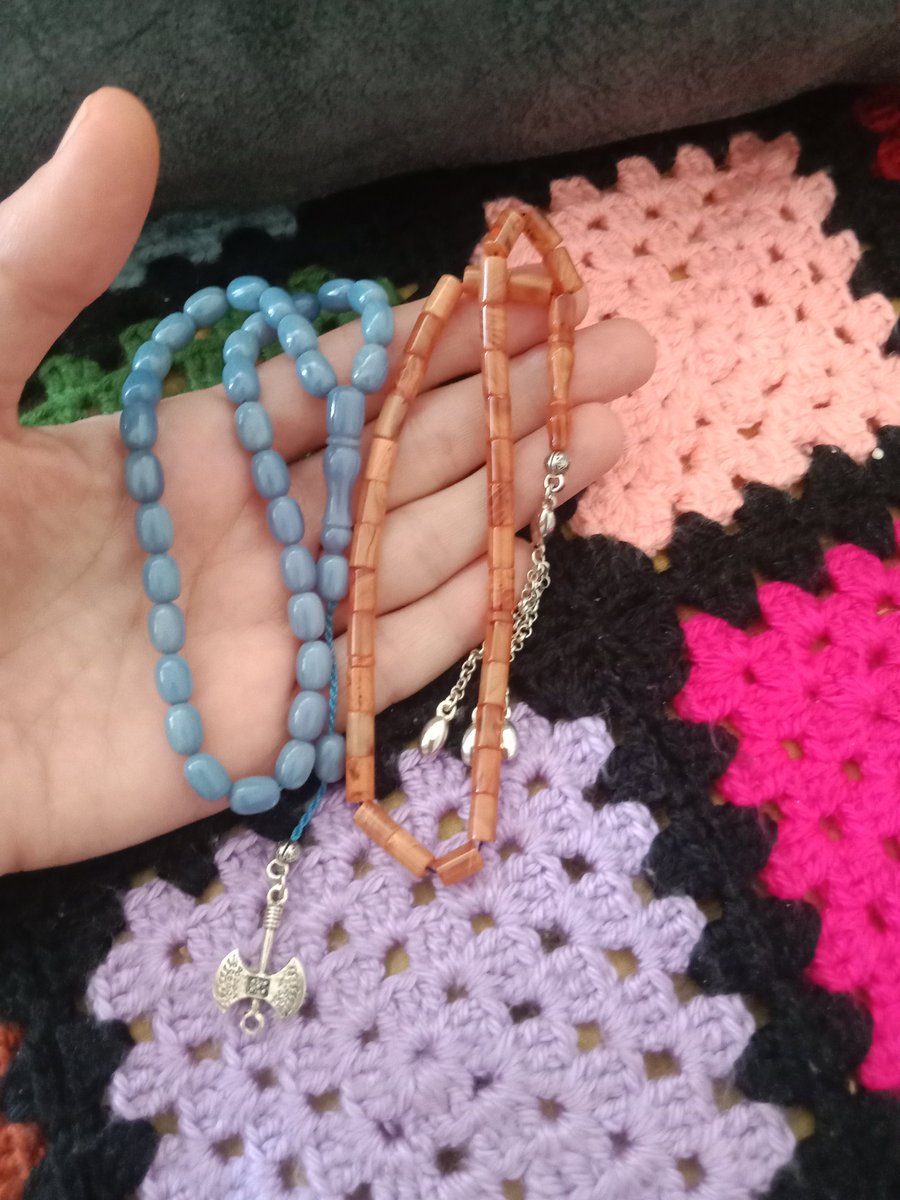 "Acil nakit ihtiyacım var, tesbihlerimi satıyorum. Kızım ve eşim için destek olursanız çok sevinirim. DM’den ulaşabilirsiniz."Allah razı olsun 🤲 
#mehmetfetihlersultanı
#Aflütüfdeğilduyunbizi 
#salı 
#AliKoç