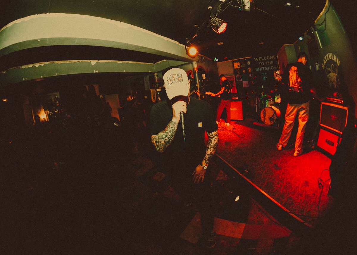 10/12 Morgantown, WV <a href="/123pleasant/">123 Pleasant Street</a> 
10/15 Columbus, OH <a href="/dirtydungarees/">Official</a>