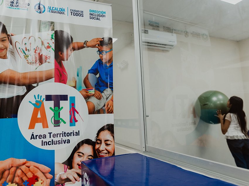 En Guayaquil la inclusión no es discurso, es acción.

Más de 550 niños, niñas y adolescentes han recibido este año 38.000 atenciones gratuitas en terapias especializadas en los Áreas Territoriales Inclusivas (ATI). Lo que en el sector privado cuesta hasta $1.000 mensuales, aquí