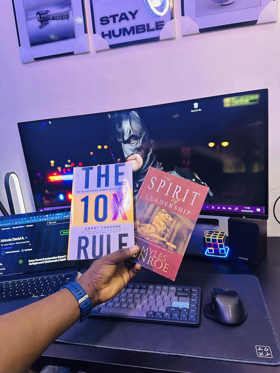 davidthefunnel's tweet image. Fueling my mind with two powerhouse:
The 10X Rule for massive action and The Spirit of Leadership for lasting influence
Big goals need big growth
📚💡