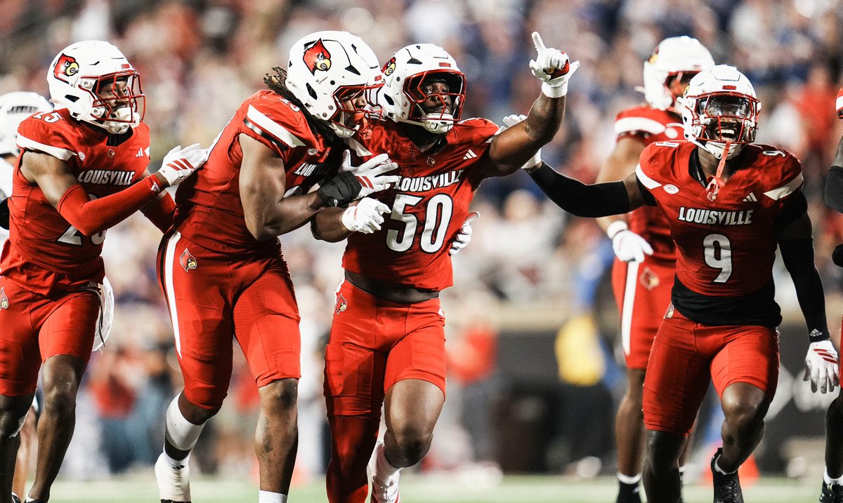 CamMellor's tweet image. Highest-graded Power Four EDGE Defenders:

1) Clev Lubin, Louisville: 97.4
2) John Henry Daley, Utah: 95.2
3) Cashius Howell, Texas A&amp;amp;M: 95.1
4) Mason Reiger, Wisconsin: 94.5
5) Rueben Bain Jr., Miami (FL): 93.8
6) Sidney Stewart, Maryland: 93.4
7) Wendell Gregory, Oklahoma…