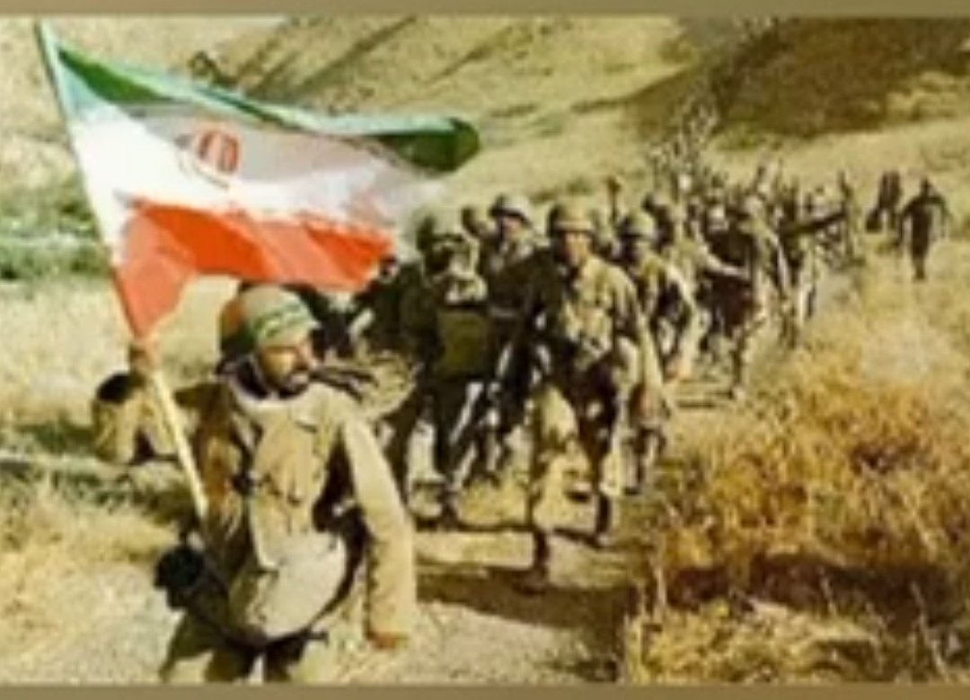 هشت سال #دفاع_مقدس،نماد شجاعت،دلاوری و اتحاد ملت ایران بود که با کمترین تحهیزات نظامی در مقابل دشمن  ایستادند.
#حماسه_پایدار