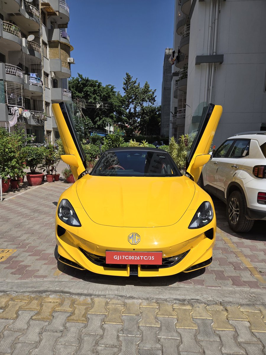 SahrawatJatin's tweet image. 🚀 Meet the MG Cyberster – where jaw-dropping looks meet electrifying performance. A bold design, open-top freedom, and power that thrills every drive. #cyberster ⚡️🔥 #MG #Cyberster #ElectricRevolution