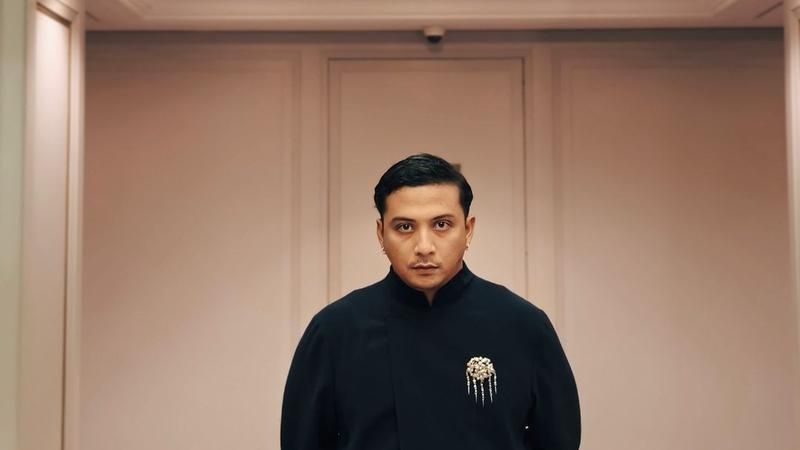 Indonesian Poop Base tweet media