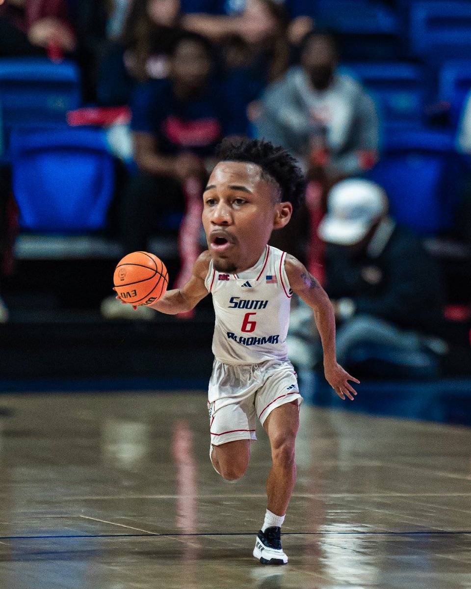 SouthAlabamaMBB's tweet image. Official practice starts today… and we’re a 𝙡𝙞𝙩𝙩𝙡𝙚 excited 😅

#LSF