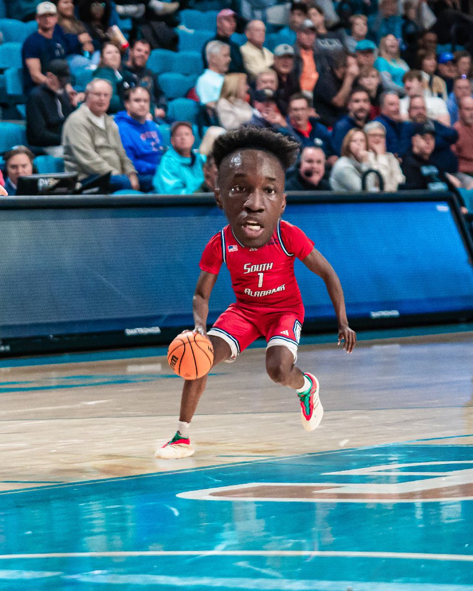 SouthAlabamaMBB's tweet image. Official practice starts today… and we’re a 𝙡𝙞𝙩𝙩𝙡𝙚 excited 😅

#LSF