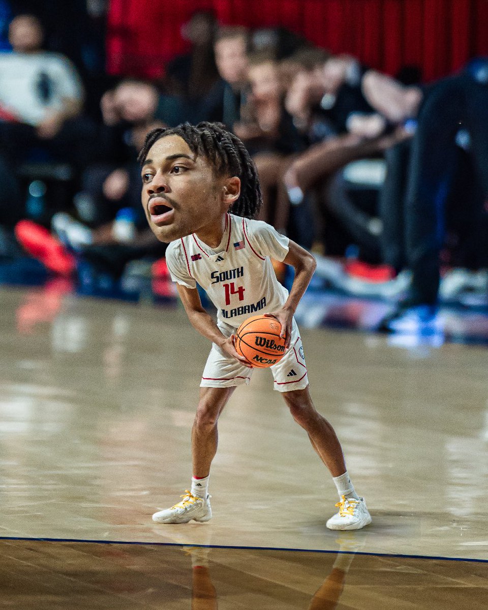 SouthAlabamaMBB's tweet image. Official practice starts today… and we’re a 𝙡𝙞𝙩𝙩𝙡𝙚 excited 😅

#LSF