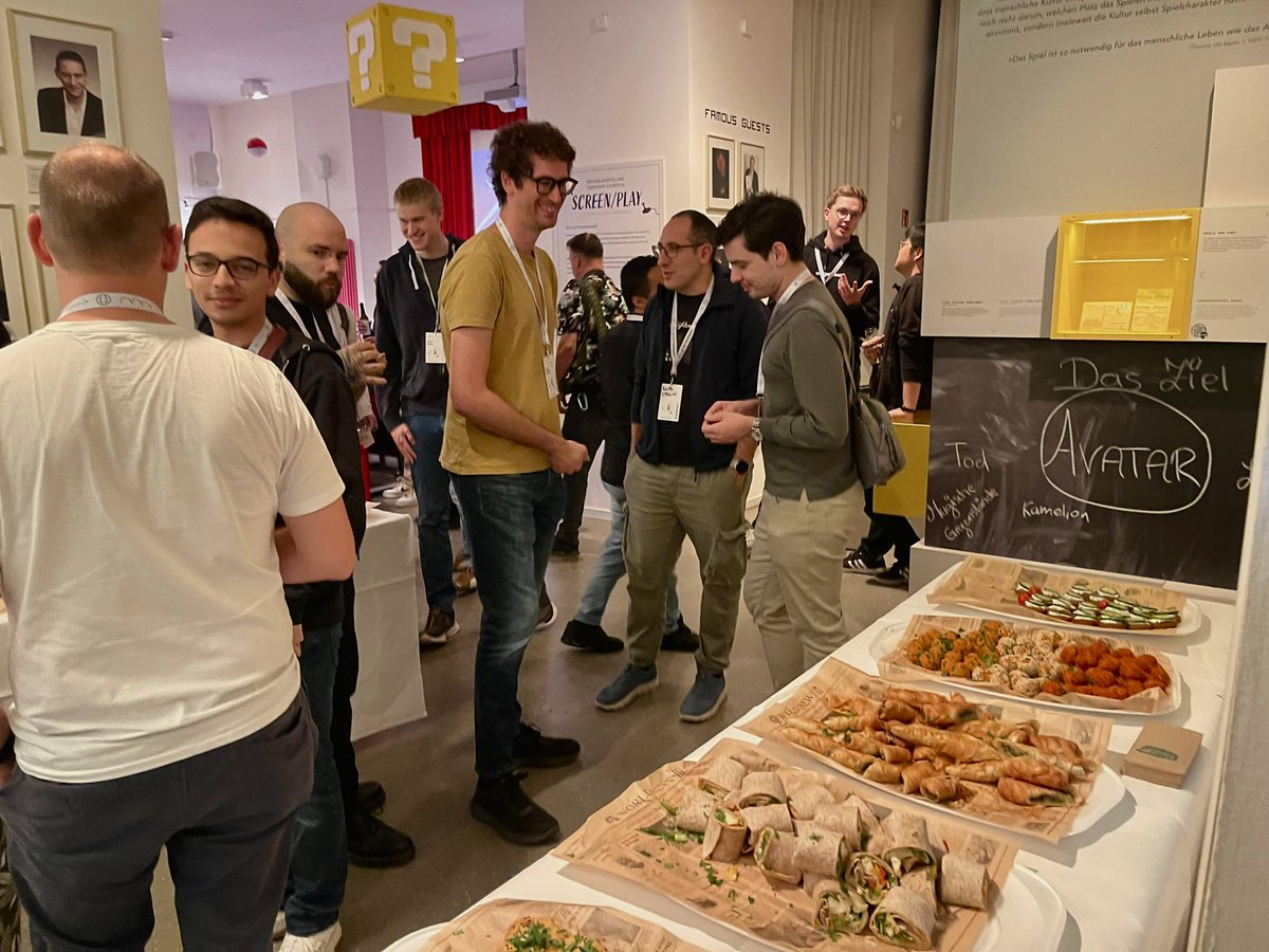 droidconBerlin's tweet image. #dcbln25 &amp;amp; @FlutterconWorld speaker party in full swing! ✨We can’t wait to see all you #AndroidDevs &amp;amp; #FlutterDevs tomorrow bright &amp;amp; early ⏰