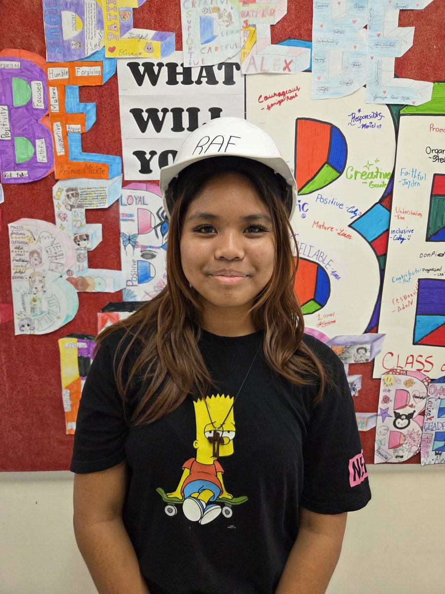 MrPsClassSEC's tweet image. Forgot to post this last week - our Hard Hat winner for last week, Kalinah! She exemplifies the concept of 'touch the line'. Keep up the hard work, Kalinah!!! @campionchamps #Grade8 #classof2026 #hardwork
