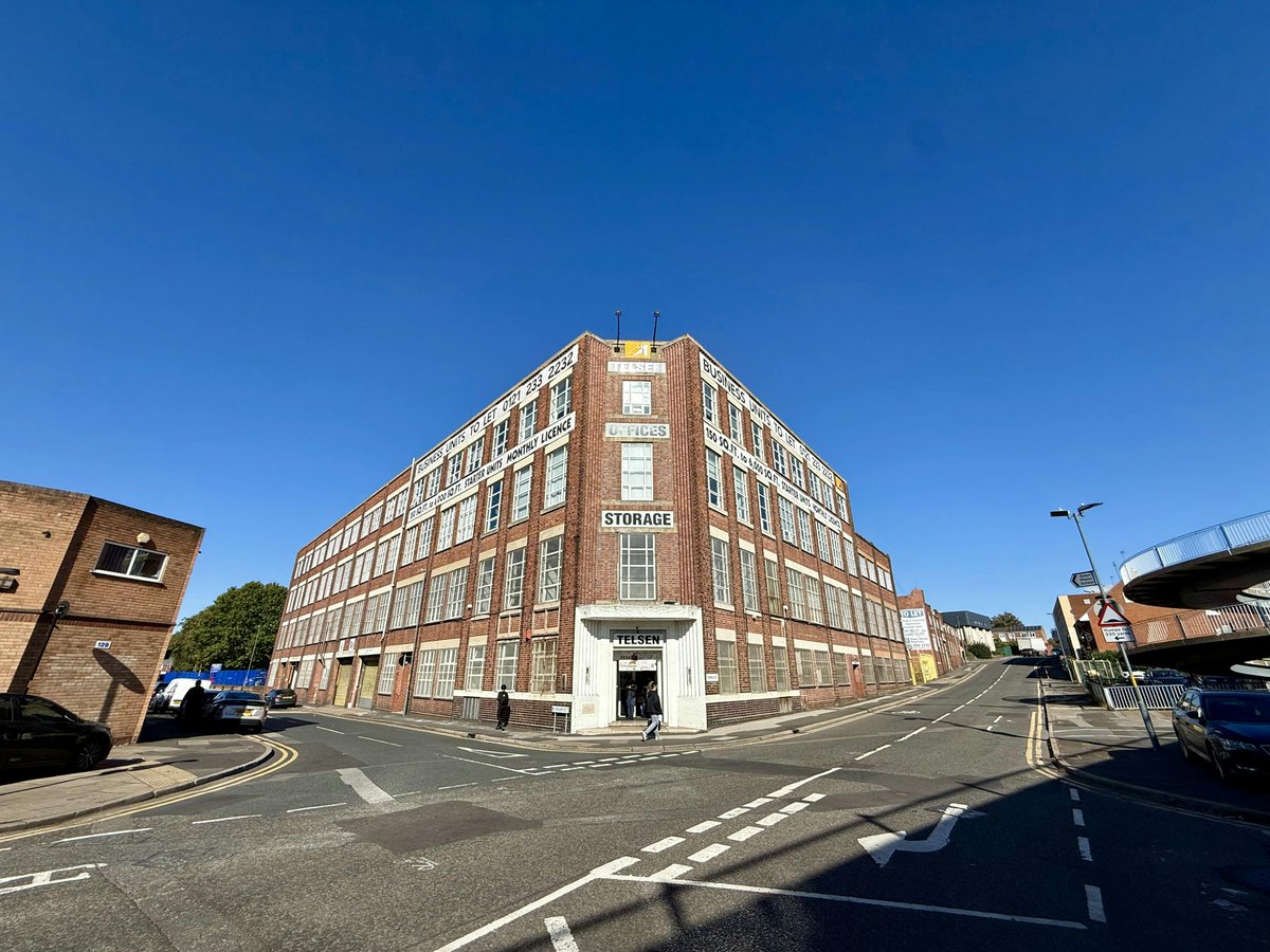 SiddallJonesLtd's tweet image. Now Available: The Telsen Centre. Up to 3,448 sq ft. #Birmingham #ToLet #Office #Industrial #Retail #Leisure #SiddallJones m.search-prop.com/the-telsen-cen…
