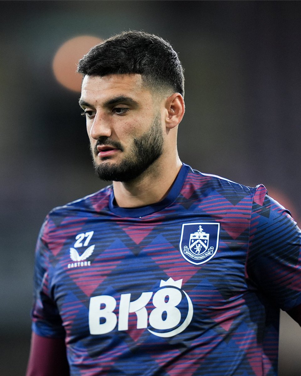 Burnley FC tweet media