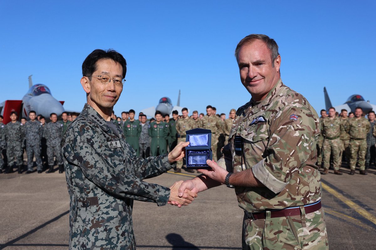 航空自衛隊 アトランティック・イーグルズ イギリス空軍 来訪記念ワッペン 航空自衛隊 アトランティックイーグルス記念ワッペン パッチ - メルカリ