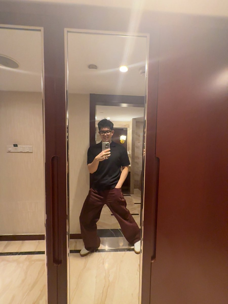 L1uc0s's tweet photo. ��乐 https://t.co/MFF11GQT6Z