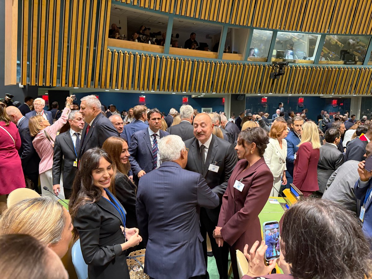 President Ilham Aliyev and First Lady Mehriban Aliyeva arrived at UN headquarters.

president.az/en/articles/vi…