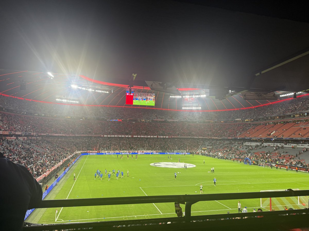 CharlieP2304's tweet image. Never take life for granted. One week u can be in Munich. Next in Lincoln