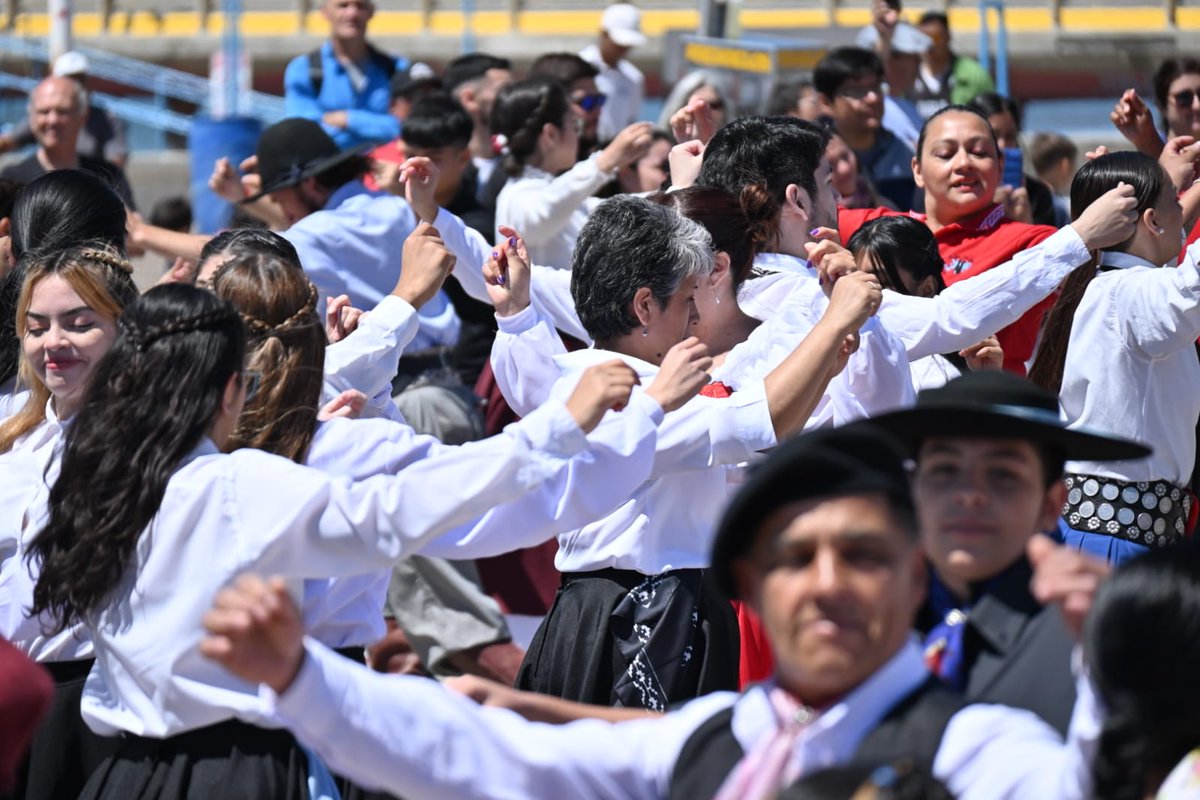 #PuertoMadryn #Sociedad #Danza 

El Taller Municipal de Folclore participará de un festival internacional
<a href="/diegolpmy/">Diego Lacunza</a> 

noticiaspmy.com/taller-municip…