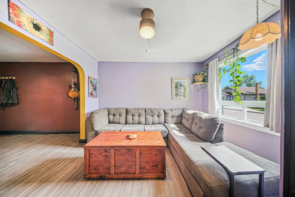 RealtorEmthe's tweet image. ✨Price Reduction✨
     MLS : 202521687
     193 Mighton Ave, WPG, MB. 
     
    Call for details (204)803-5575
    Emily Beitz / RE/MAX Associates #remaxhustle #realestate