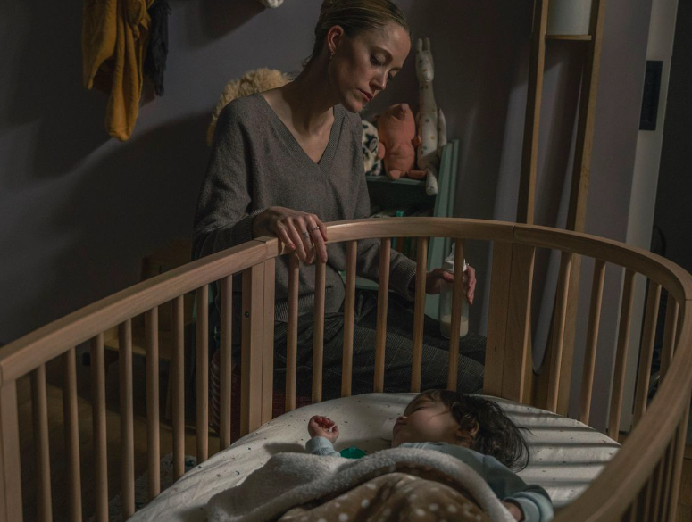 'Dying for Sex' &amp; 'Shiva Baby' composer Ariel Marx scores Michelle Garza Cervera's 'The Hand That Rocks the Cradle' remake starring Maika Monroe, Mary Elizabeth Winstead &amp; Raúl Castillo. tinyurl.com/3xpae88f