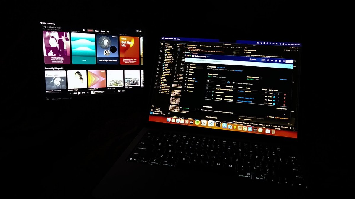 _CoderOnX's tweet image. 🌙 Late-night programming hits different - headphones on, playlist vibing, just you & the glowing screen.
Bugs fade, ideas flow, time disappears. #CodeLife #NightOwl #DeveloperVibes #programmer #Devs #Apple #Mac #AppleMusic