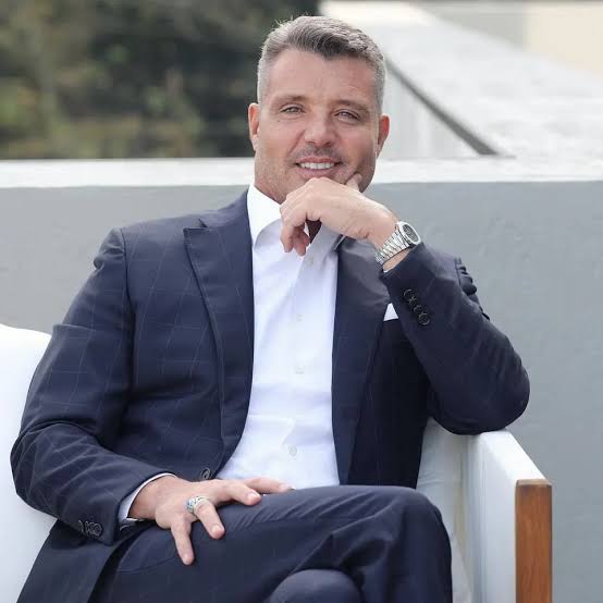 8- Prada giyenlere LCW marka giydirdim