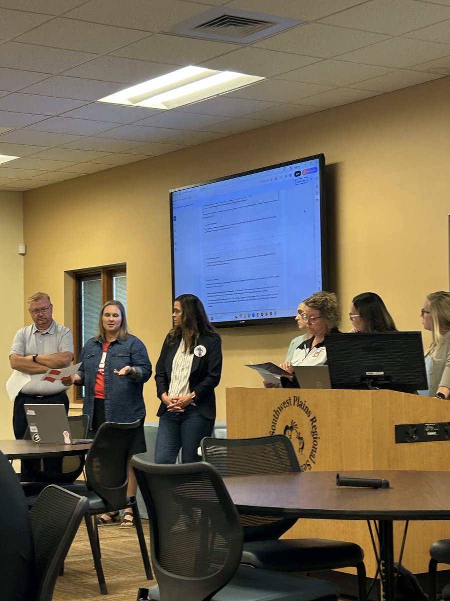 Kansasjaybird's tweet image. 25-26 School Improvement Days have kicked off @swplains today! Systems sharing out how they addressed KESA Implementation Standards in their current Action Plan. @ksdehq @KSDEredesign
#Collaboration
#Coherence
#WhatMattersMost