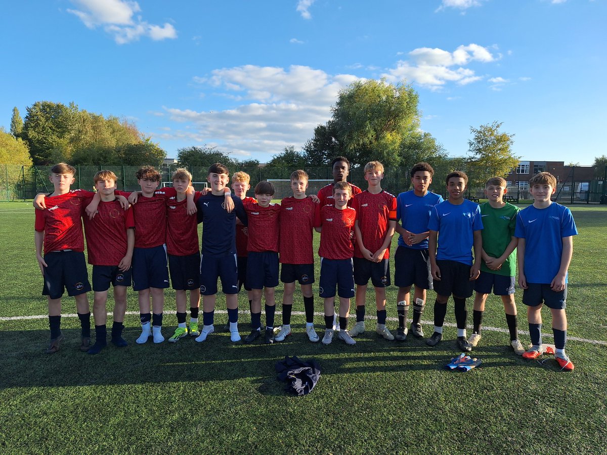 A big number of our Under 14's involved in this afternoon's Year 9 game between <a href="/BTHCCPE/">BTH PE Dpt</a> and <a href="/AltyCollege/">Altrincham College</a> ⚽