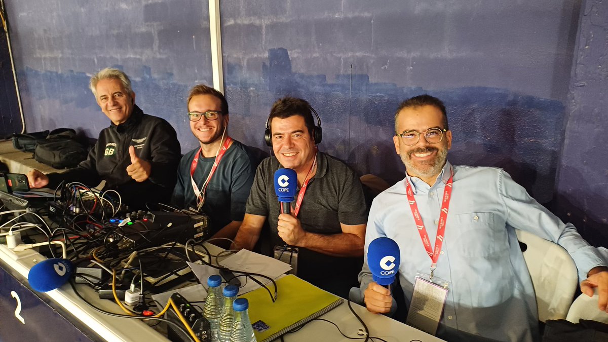 En el Ciutat de Valencia, para contar el Levante UD - Real Madrid con:

  🎙 <a href="/lamacope/">Manolo Lama</a> 
   🎤 Pedro Zamora y 
  🔌@javigarcia_08