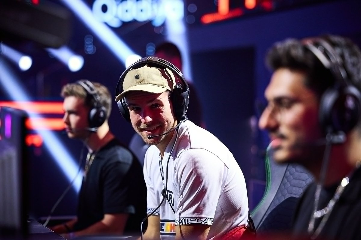 Happy Birthday for Rocket League Content Creator -and <a href="/RuleOneGG/">Rule One</a> Co-founder- <a href="/SunlessKhan/">Sunless</a>! 🎉