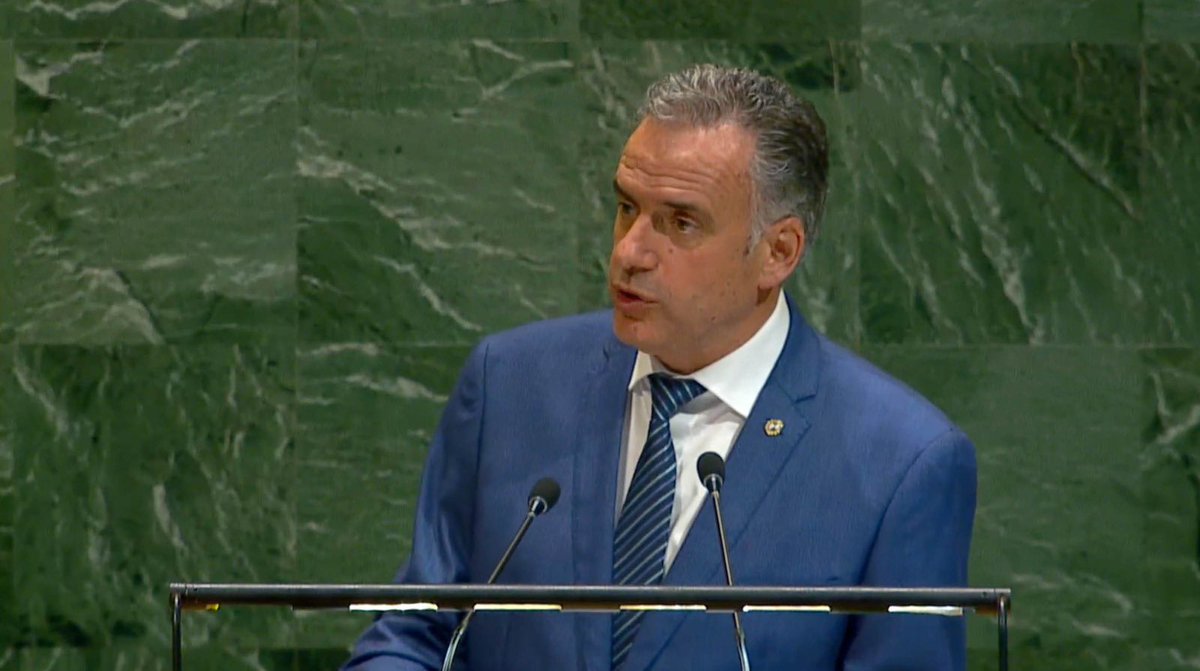 📍<a href="/OrsiYamandu/">Yamandú Orsi</a> en Asamblea General de la ONU.

💬 “Uruguay está en condiciones de ofrecerse al mundo como promotor del diálogo que conduzca a la construcción de La Paz”, afirmó el mandatario.

🔗 gub.uy/presidencia/co…