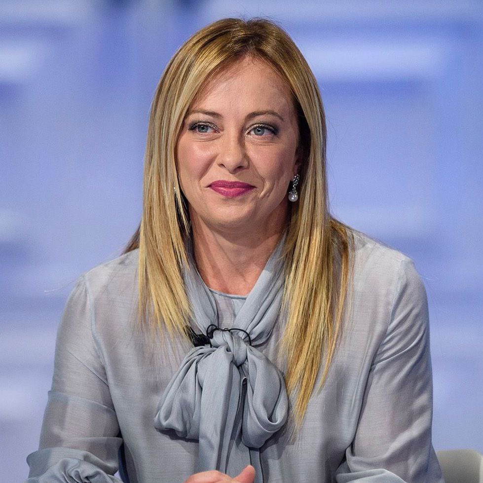 La primer ministro italiano, Meloni, a los periodistas en Nueva York:

La principal presión debería recaer sobre Hamás y no sobre Israel.
El reconocimiento de un Estado palestino debería haber estado condicionado a la liberación de los rehenes y a la salida de Hamás del poder.