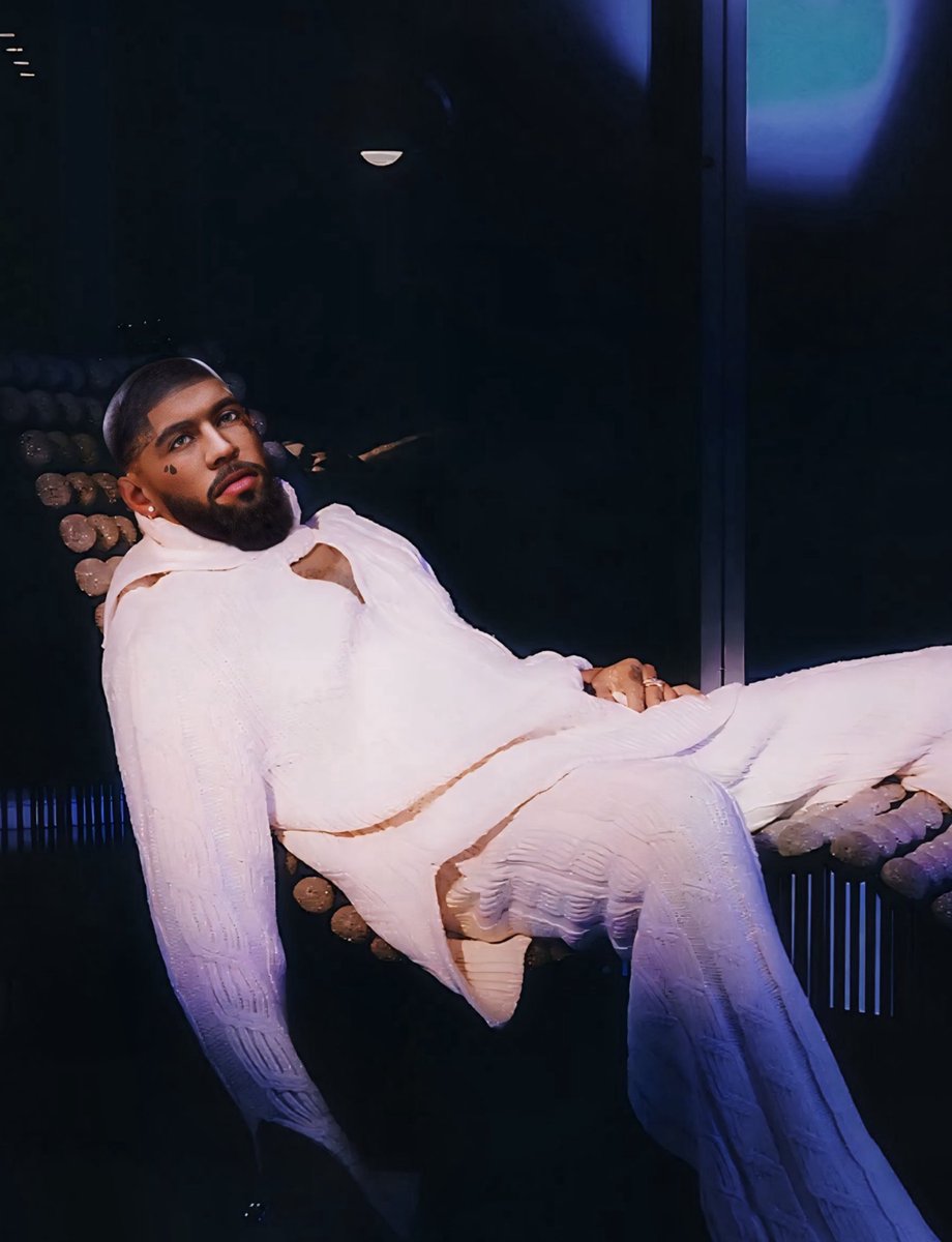 Poster Magazine tweet media