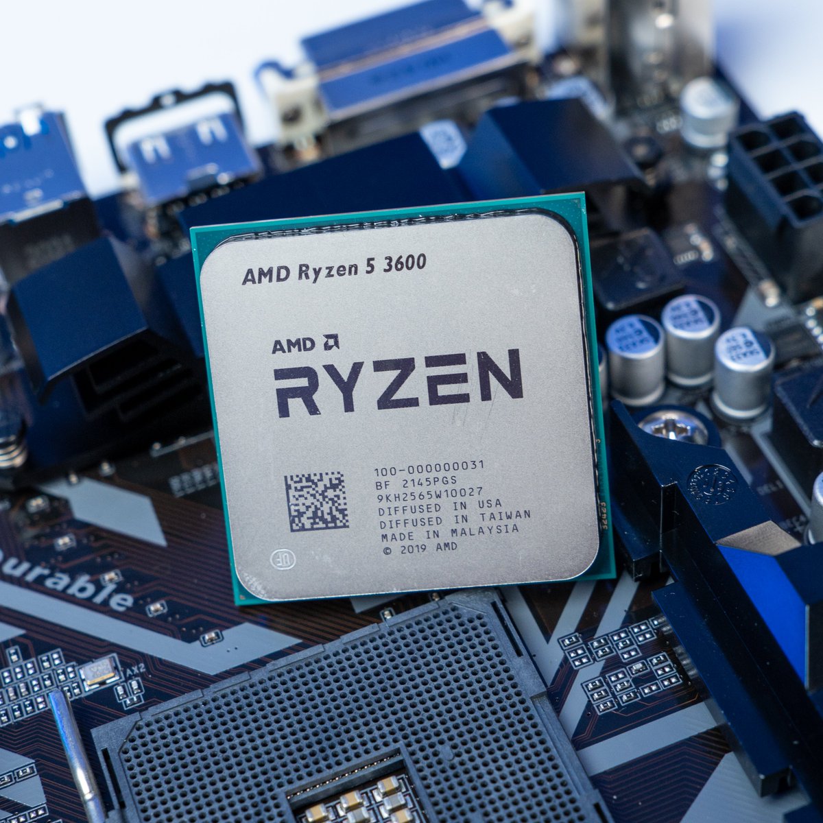ZachsTechTurf's tweet image. In ONE HOUR, I&apos;ll be live building this PC on Twitch. (/ZachsTechTurf)⁠
⁠
As a reminder, I&apos;m always running a gaming PC giveaway over there, so be sure to tune in.
⁠
Tonight&apos;s build features the Ryzen 5 3600 and RX 5700 XT inside the Montech X5M case.⁠
⁠
#GamingPC #PCBuild…