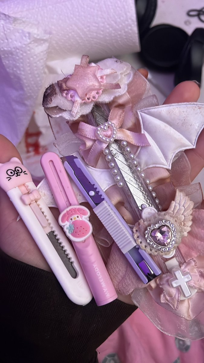 nichyan ! ‧˚꒰🐾꒱༘⋆ anhiro of 🪒 twt tweet media