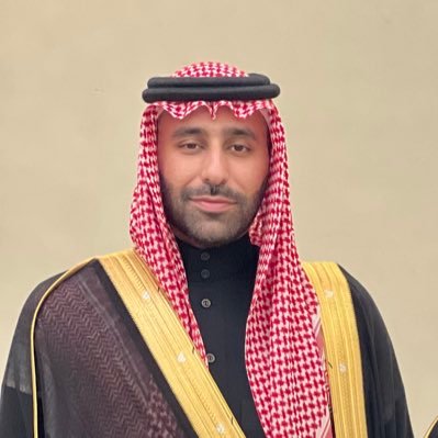 Alyemni_Family's tweet image. تهنئ #أسرة_اليمني ابن العم الدكتور 
الطبيب/ عبدالله بن عبدالرحمن بن عبدالله بن محمد اليمني حصوله على زمالة طب الأسرة من جامعة الإمام عبدالرحمن بن فيصل، سائلين الله له التوفيق في حياته العلمية والعملية، والتهنئة موصولة إلى والده العم/ عبدالرحمن بن عبدالله بن محمد اليمني -حفظه…