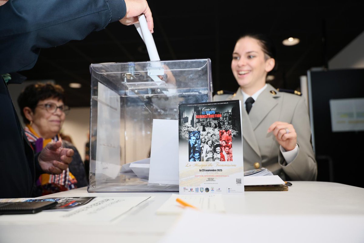 Ce soir, la <a href="/MusTrans35/">Musique des Transmissions</a> donne le concert "Le Temps de la Reconstruction ", organisé en partenariat avec <a href="/cessonsevigne/">Ville de Cesson-Sévigné</a> à l'occasion de la Saint-Gabriel. Un moment de mémoire et de solidarité, au profit des blessés de l'<a href="/armeedeterre/">Armée de Terre</a> et de leurs familles. <a href="/LaCABAT/">Blessés ArméedeTerre</a> <a href="/TerreFrat_ADO/">Terre Fraternité-Ado</a>