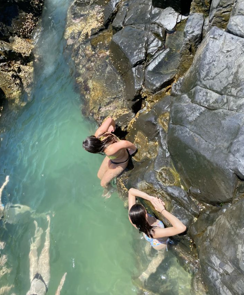 sheila_r_p's tweet photo. Secret swims and sun-kissed skin ๐๐ค Summer found us. #OceanVibes #SummerEscape #RockPoolMagic #HiddenSpots #SaltwaterSoul #SwimSeason #SunAndSea #NatureLovers #CoastalVibes #SummerMood https://t.co/yD1vil1nPp