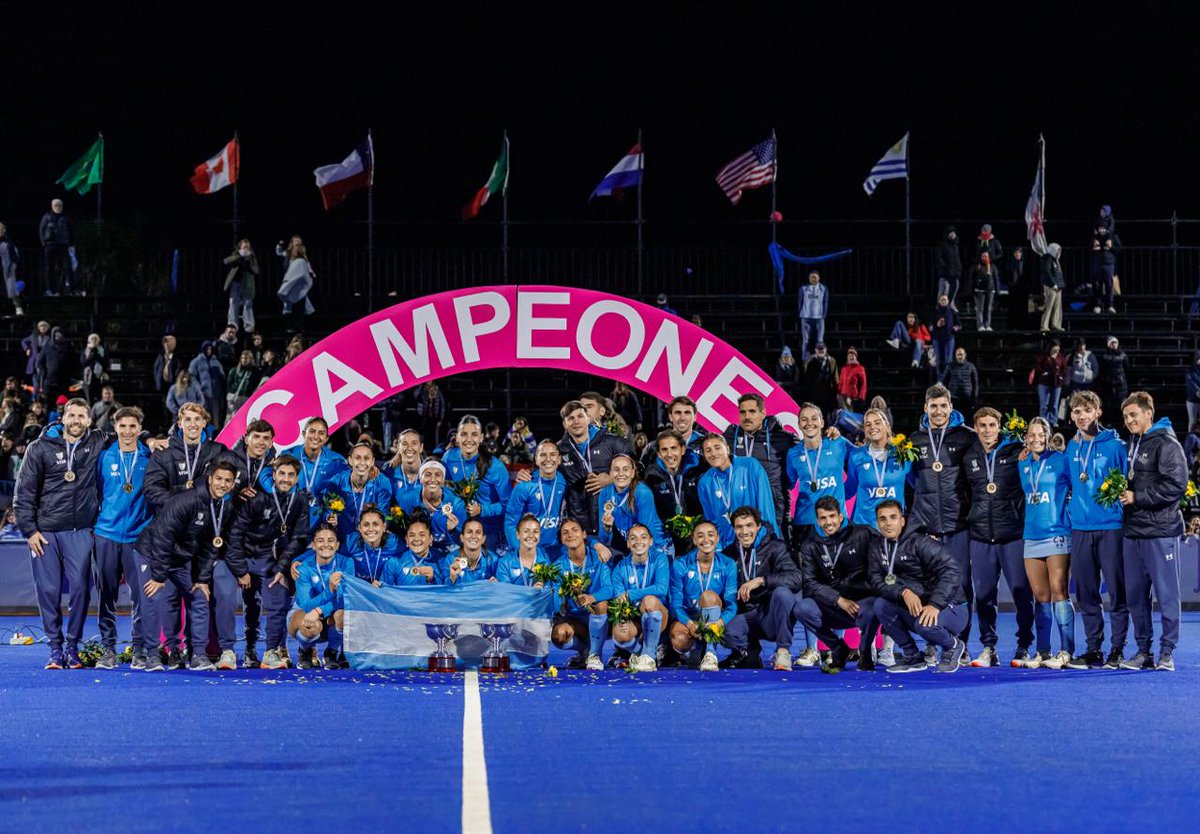 #AHORA #Hockey 🏑 en <a href="/CNNRadioRosario/">CNN Radio Rosario - FM 89.5</a> !!

🎙 llega <a href="/FlorDecillo/">Florencia Decillo</a> con mucha info!

🇦🇷 ¿Llegan #LasLeonas y #LosLeones a #Rosario del 9 al 14 diciembre?

📻 89.5
🎧 sportmusic.com.ar