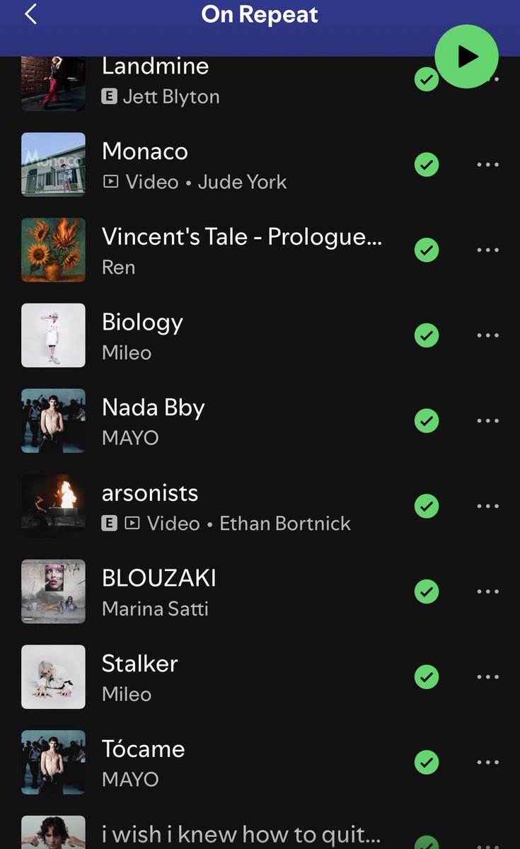 R0nn1eeee's tweet photo. Icon vs on repeat 🔍 https://t.co/qj2hQdhvAM