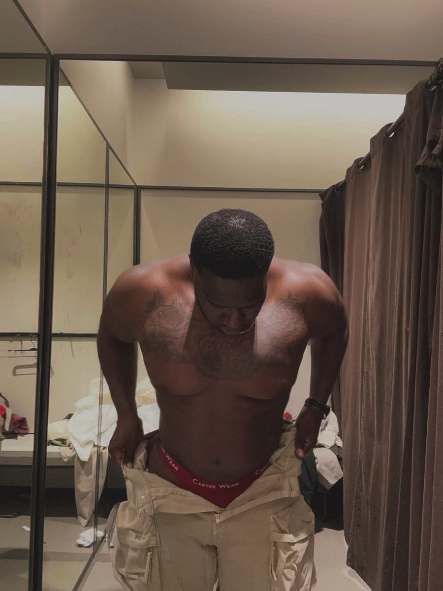 theechoosen1's tweet photo. “The lifestyle, not the label”                                    

#ConfidenceIsSexy  #PhotoOfTheDay    
#Lifestyle2025  #Unapologetic #melanin #fitness #gymrat #happy https://t.co/NqjehJGpno