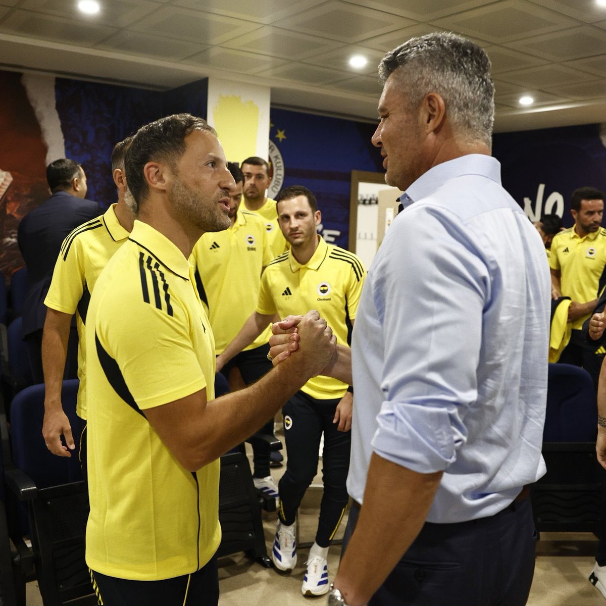 FFTVofficial's tweet photo. 🗣️Murat Aşık:

Cumartesi günü Sadettin Bey'in locasında ne yapacağız hoca işini dedim? 

Sadettin Bey, "Devam edeceğiz bahane sunmayacağız" dedi.

Şuanda Sadettin Bey'in ilk niyeti Tedesco ile devam etmek. https://t.co/smcxJqoZxn