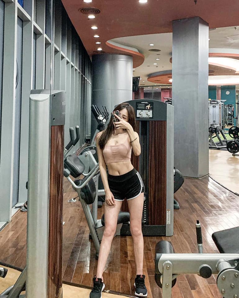 AnnaCute1681's tweet photo. Would you like gym😊😊😊 https://t.co/RuuhxSAijf