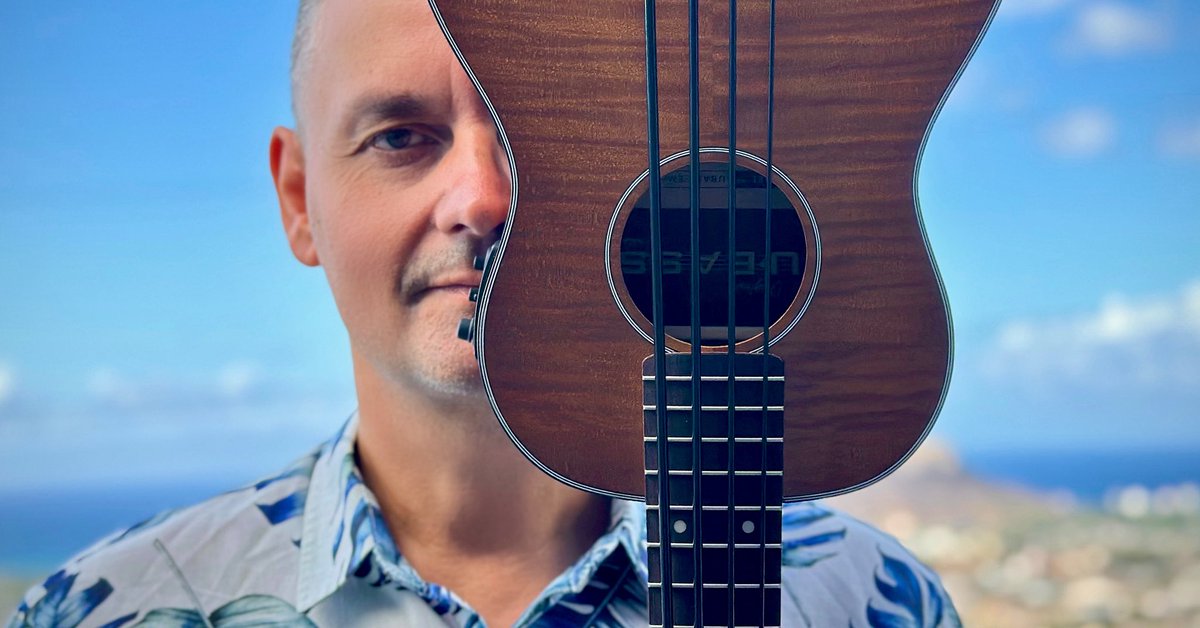 ngKalbarczyk's tweet photo. Music has always been my way to connect with the world – whether it’s on stage, at a conference, or just here in Hawaii with my Kala U-Bass 🎸
Holding this little instrument close reminds me how the simplest sounds can carry the biggest emotions.
 #Hawaii #UBass @kalabrandmusic https://t.co/2UgkcV8gUc