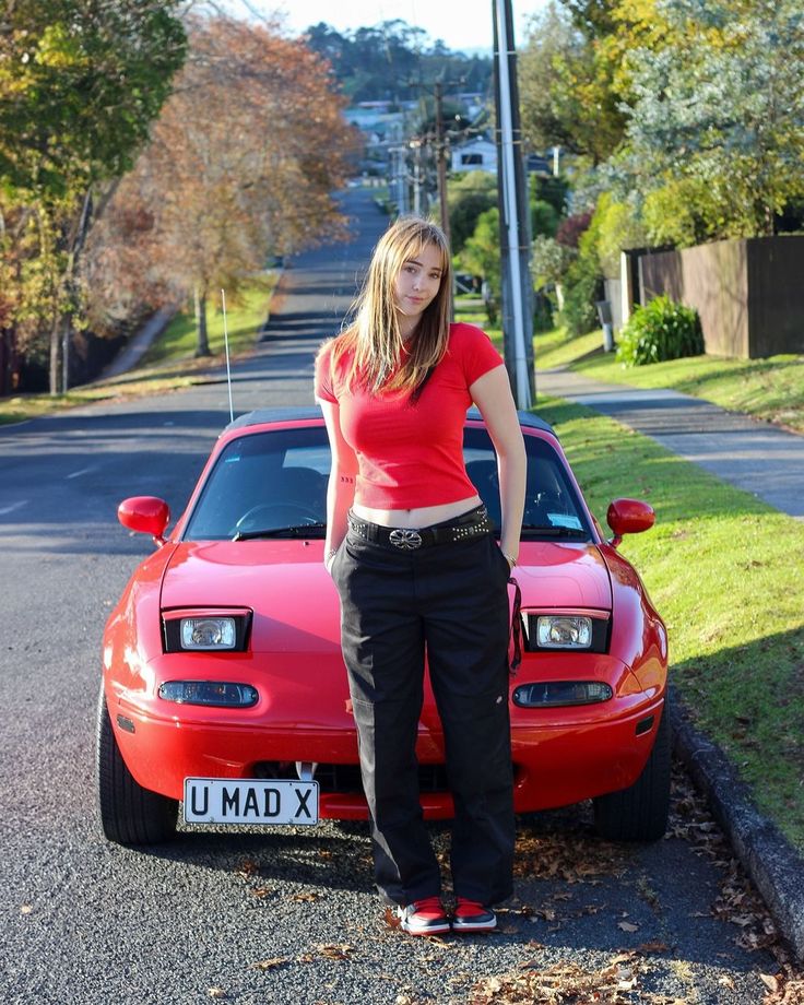 Bi' düş vardı, başlamadan uyandırdım kendimi.
Eğer uykuya dalsaydım yarım kalacaktı..