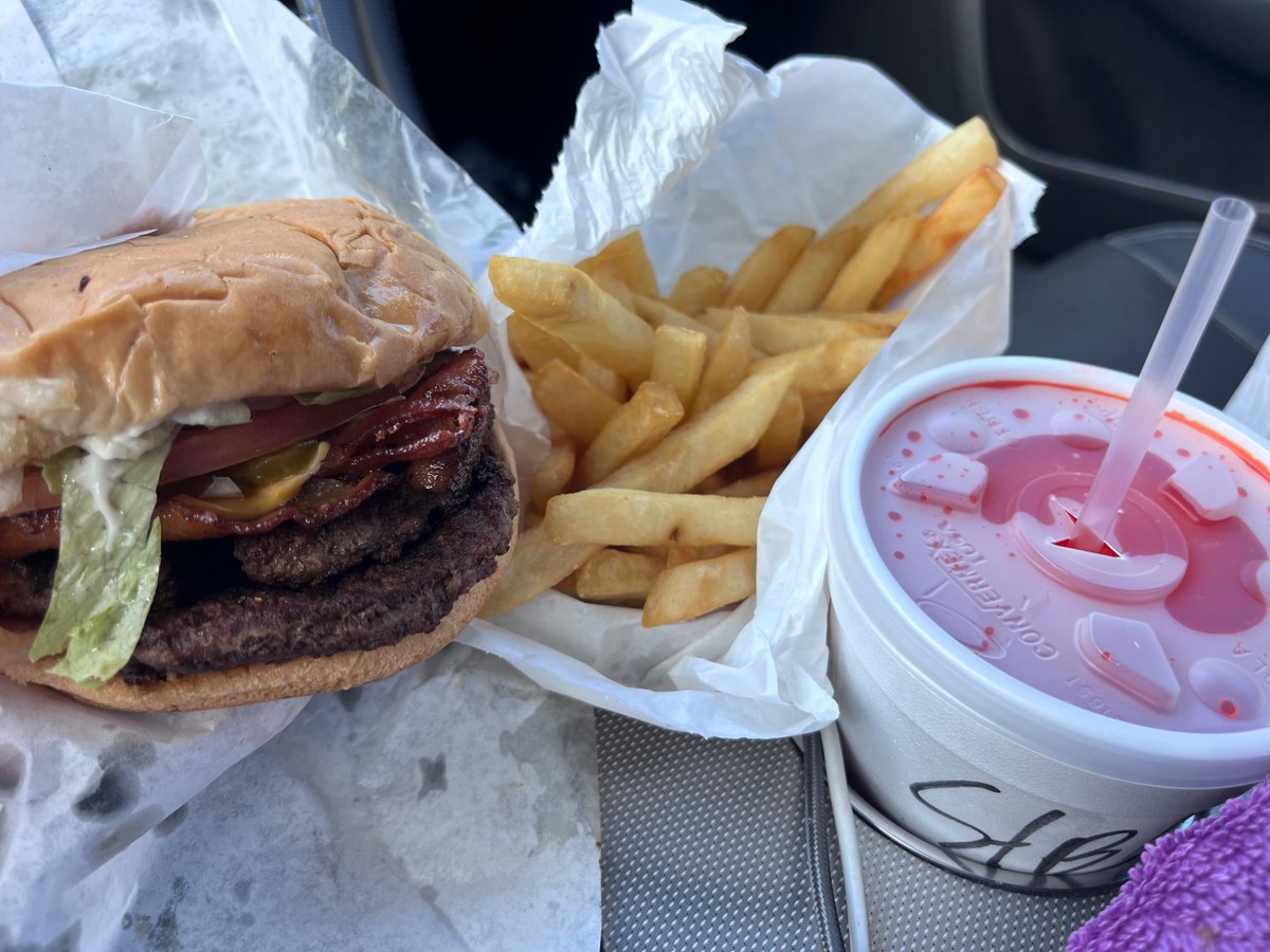 TheeBlaackLamb's tweet image. Two Words: #BurgerPark in #SouthPark #HoustonTx (if you know you know) is the best burger in all of Texas.
- all this for $10.00