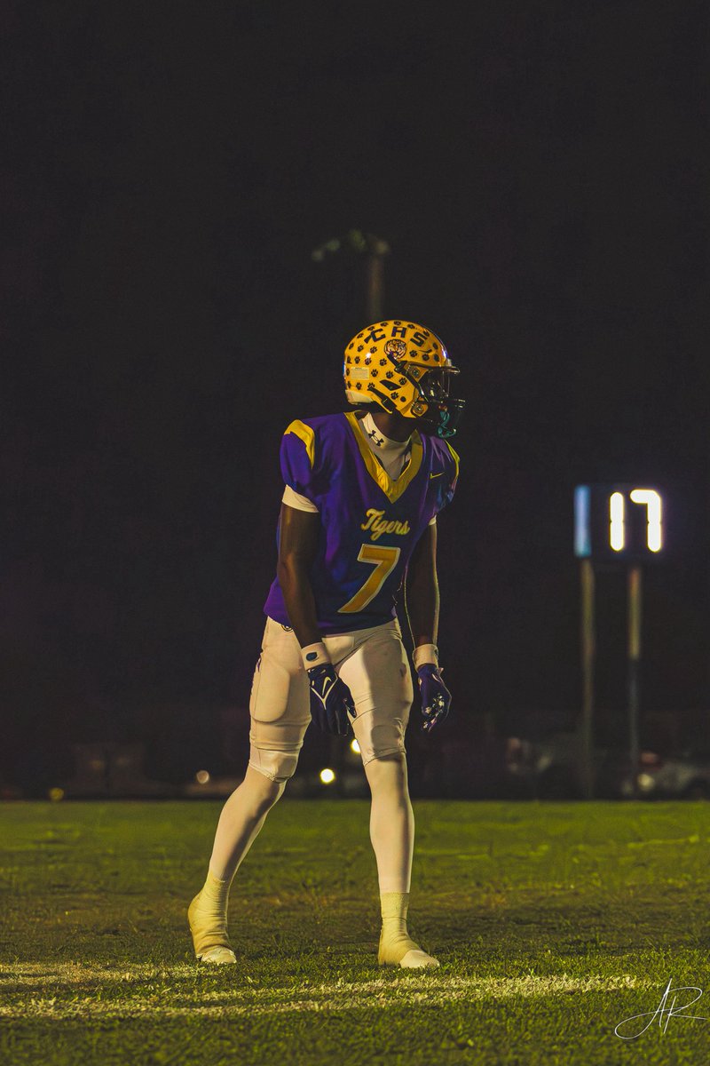CaldwellKyren's tweet photo. “Film don’t lie 🎥📈 #2027WR #Different” https://t.co/pFXIsZydfp https://t.co/QxkQAD9LNY