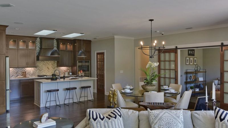 DebbieMcCurry55's tweet photo. Bel Haven kitchens are  open, spacious and a true chef's dream come true! .....  Contact Debbie  513-520-4595 or Alan 513-804-6675. https://t.co/nUIkmLPRDg. https://t.co/mU4KiofKdG