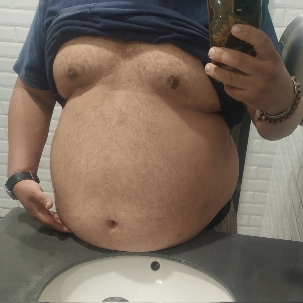 What a glorious moment #TummyTuesday and #FatBearWeek
Keep your bears well fed.