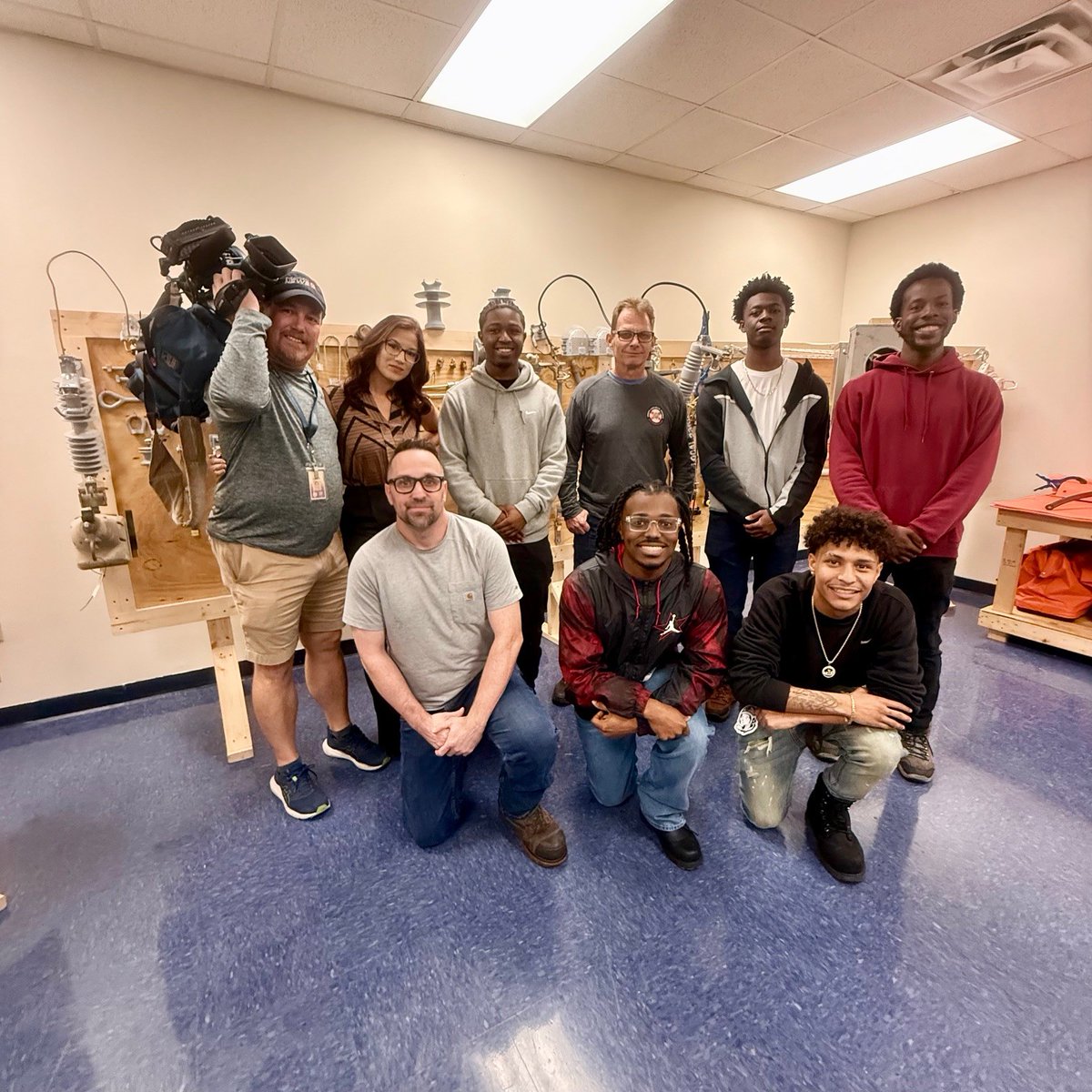 SeminoleState's tweet image. Lineworkers play a key role in our community – especially during storm season. Thanks to @KirstinTVnews and Kenny Gibson for visiting #SSC today to see how our program is meeting the need for skilled workers in this in-demand field. 

📺Stay tuned for more on this story on @WFTV