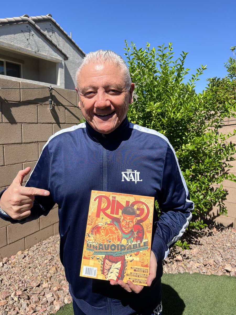 Muchas gracias <a href="/dougiefischer/">Douglass Fischer</a> <a href="/Turki_alalshikh/">TURKI ALALSHIKH</a> <a href="/ringmagazine/">Ring Magazine</a> por la revista con <a href="/Benavidez300/">David Benavidez</a> en la portada. #RingMagazine